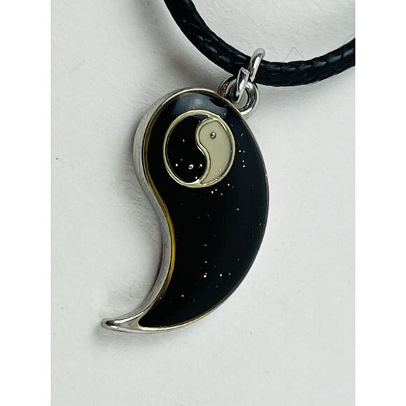 Claire’s Green Blue Purple Pendant Mood Yin Yang Moon Choker Necklace Costume Ch - Picture 8 of 16